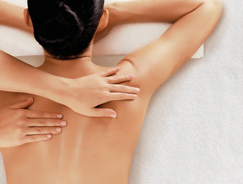 Modelage relaxant du dos